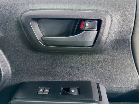 Used 2021 Toyota Tacoma SR image 27