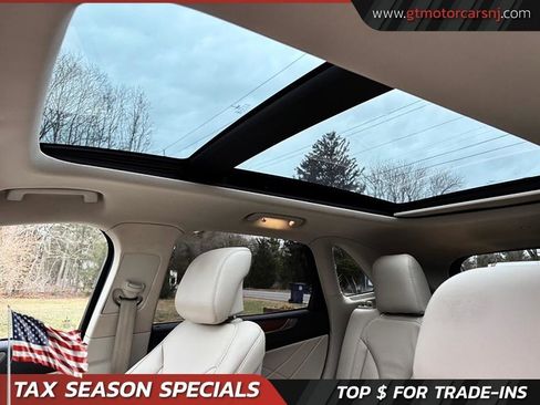 Used 2017 Lincoln MKC Select w/ Select Plus Package image 22