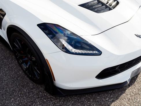 Used 2018 Chevrolet Corvette Z06 image 9