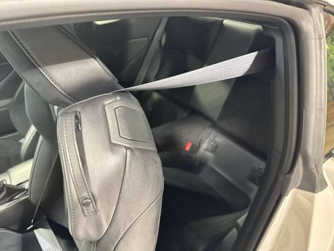 Used 2025 Toyota GR86 Premium w/ ALL Weather Mat Package (TMS) RWD image 5