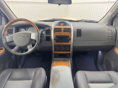 Used 2007 Chrysler Aspen Limited image 18