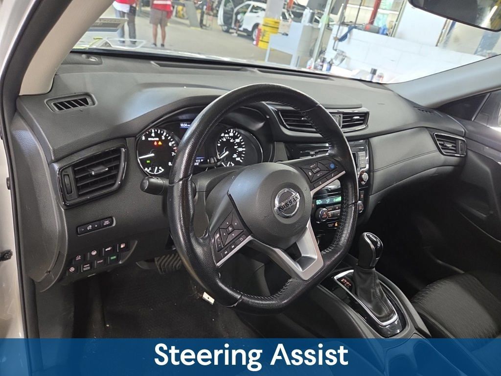 Used 2020 Nissan Rogue SV w/ Premium Package AWD/4WD image 10