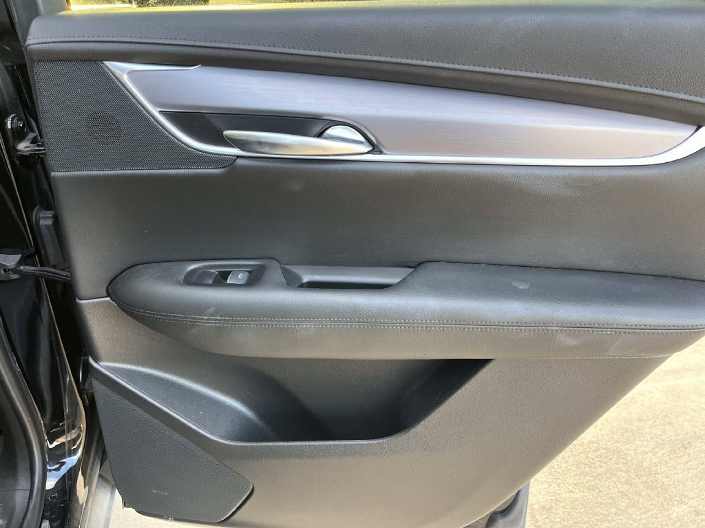 Used 2019 Cadillac XT5 Luxury FWD image 23