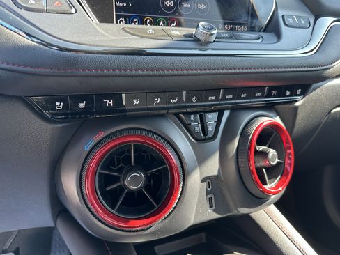 Used 2021 Chevrolet Blazer RS w/ Enhanced Convenience Package image 19