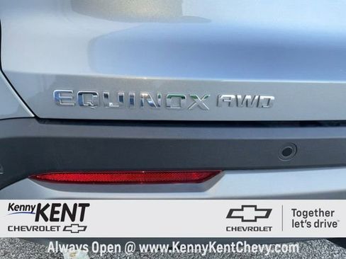 Used 2025 Chevrolet Equinox LT image 9