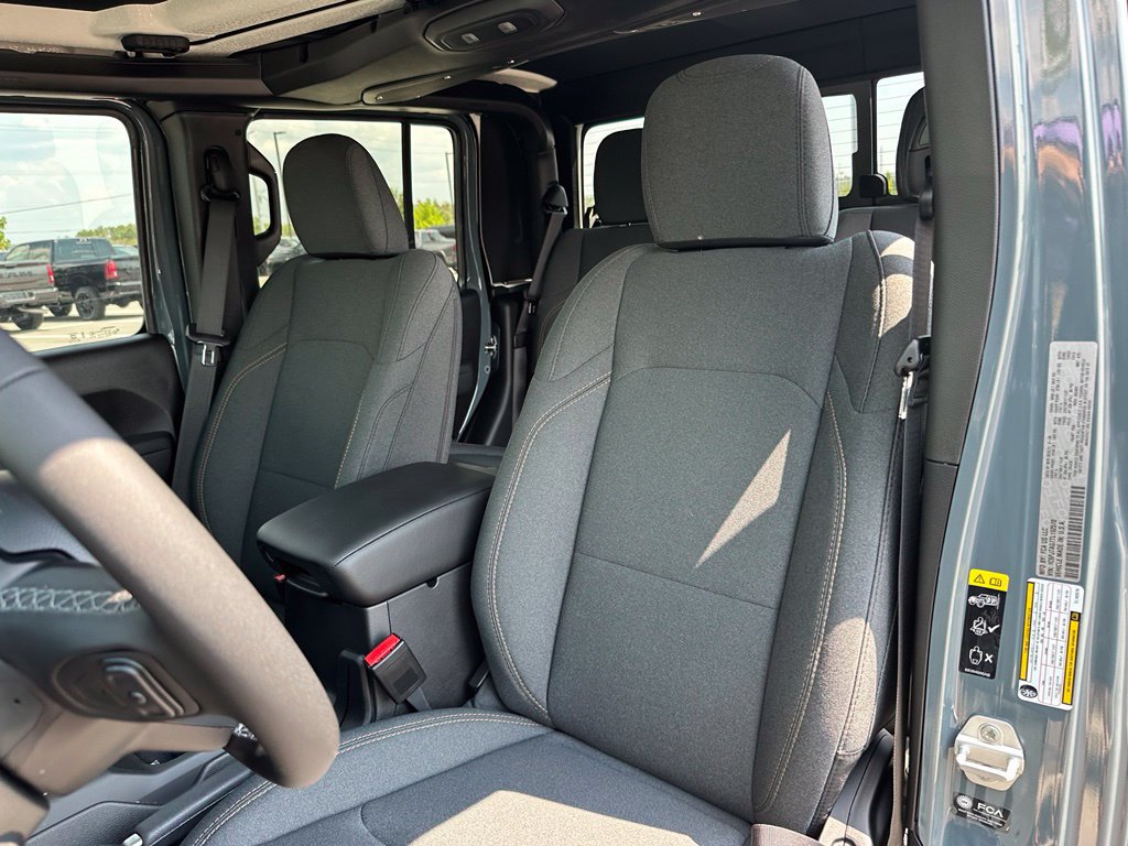 New 2026 Jeep Gladiator Sport AWD/4WD image 46
