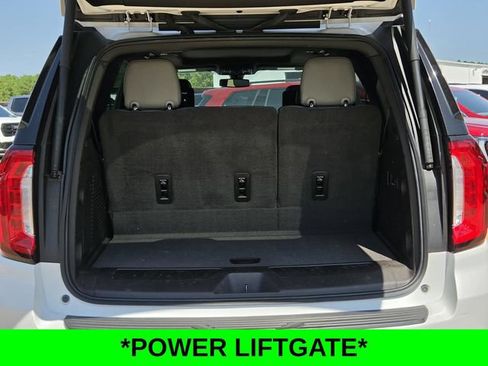 Used 2021 GMC Yukon SLT w/ SLT Premium Package AWD/4WD image 12