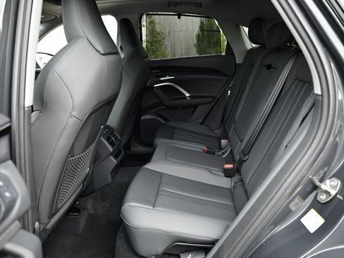 New 2025 Audi Q5 2.0T Premium Plus image 25