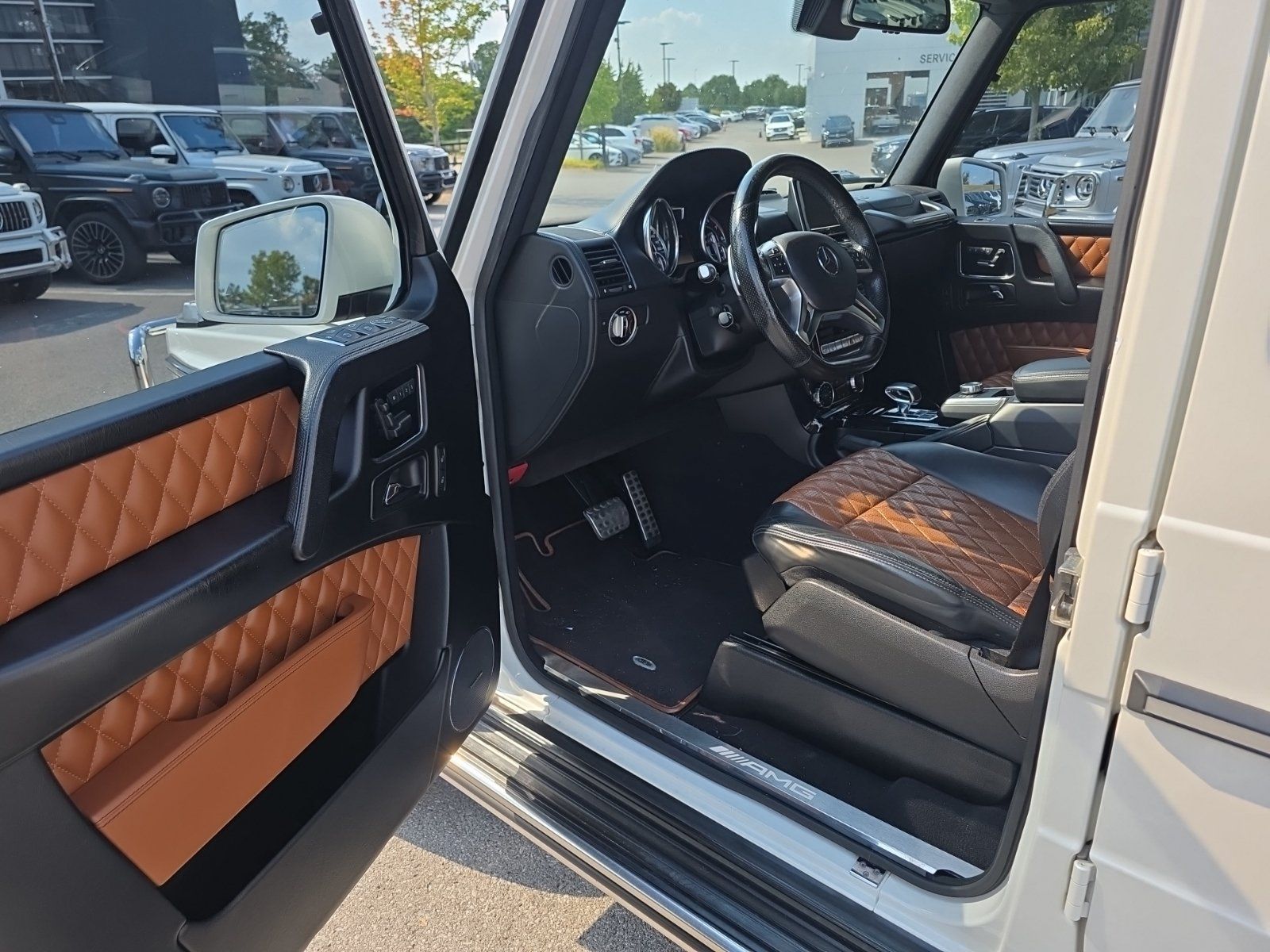 Used 2015 Mercedes-Benz G 63 AMG 4MATIC image 9