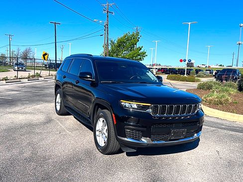 Used 2021 Jeep Grand Cherokee L Laredo w/ Luxury Tech Group I image 3