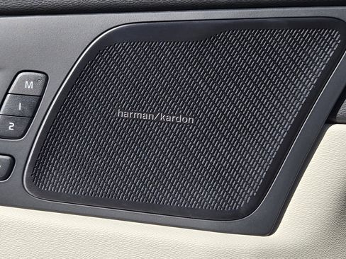 New 2026 Volvo XC60 B5 Ultra w/ Protection Package Premier image 27