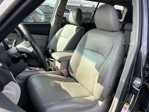 Used 2012 Toyota Highlander Limited image 7
