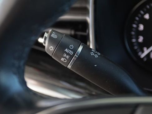 Used 2022 Cadillac XT5 Premium Luxury w/ Technology Package image 14