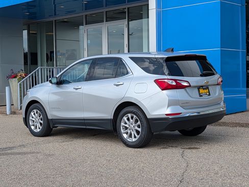 Used 2020 Chevrolet Equinox LT FWD image 4