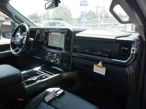 New 2025 Ford F250 Lariat w/ Lariat Ultimate Package image 33