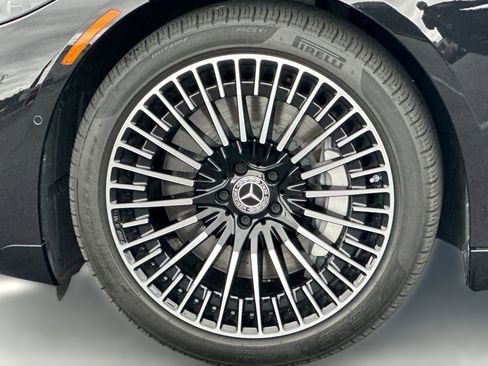 Certified 2024 Mercedes-Benz EQS 580 4MATIC Sedan image 11