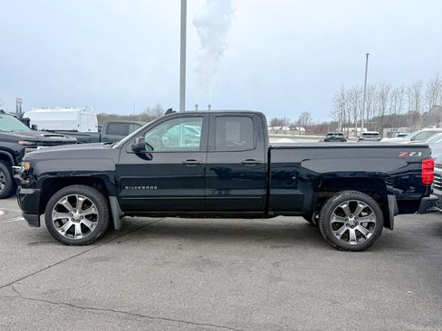 Certified 2018 Chevrolet Silverado 1500 LT w/ All Star Edition image 4