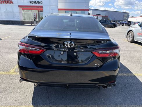 Used 2024 Toyota Camry SE w/ Cold Weather Package AWD/4WD image 6