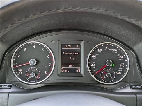 Used 2017 Volkswagen Tiguan S AWD/4WD image 12