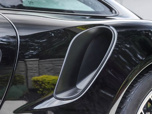 Used 2014 Porsche 911 Turbo S image 92