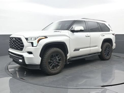 Used 2025 Toyota Sequoia Platinum w/ TRD Off-Road Package AWD/4WD image 8