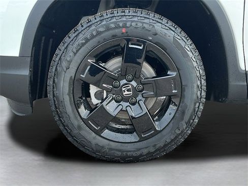 New 2026 Honda Ridgeline Black Edition image 4