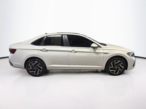Used 2024 Volkswagen Jetta SEL FWD image 10