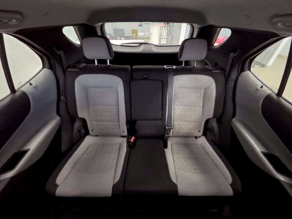 Used 2023 Chevrolet Equinox LS FWD image 18