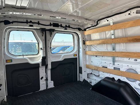 Used 2025 Ford Transit 250 Low Roof w/ Exterior Upgrade Package RWD image 4