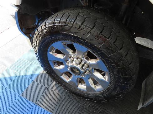 Used 2019 Ford F250 Lariat w/ Lariat Ultimate Package AWD/4WD image 8