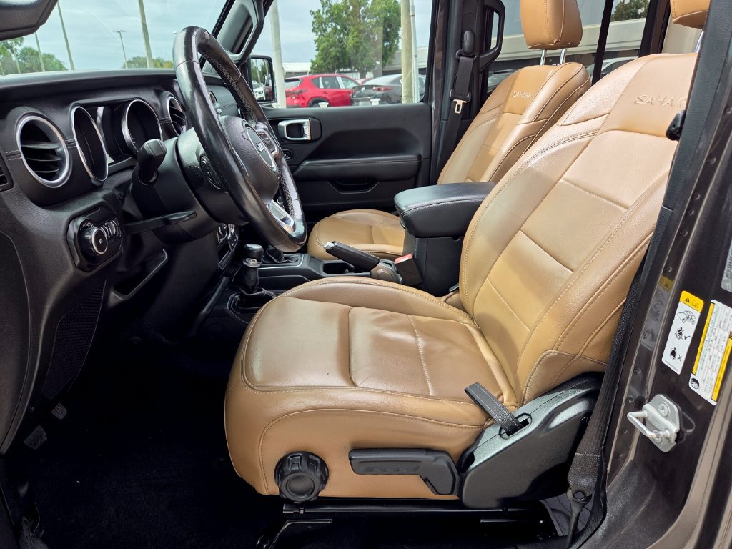 Used 2020 Jeep Wrangler Unlimited Sahara AWD/4WD image 5