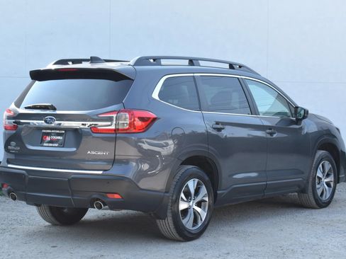 Used 2025 Subaru Ascent Premium AWD/4WD image 5