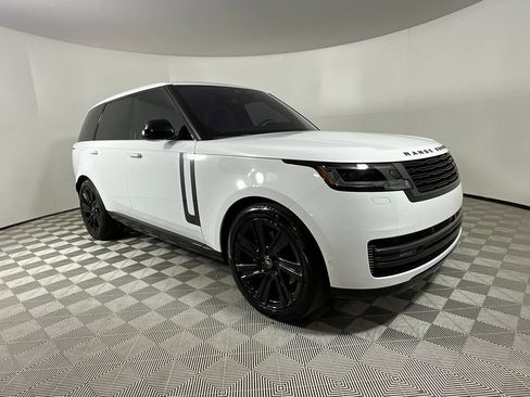 Certified 2023 Land Rover Range Rover SE image 7