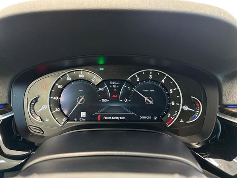 Used 2019 BMW 530i w/ Convenience Package RWD image 32