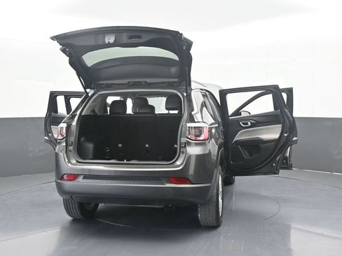 Used 2022 Jeep Compass Latitude image 75