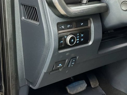 Used 2024 Ford F250 Lariat w/ Lariat Ultimate Package AWD/4WD image 10
