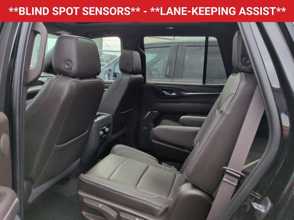 Used 2022 GMC Yukon Denali AWD/4WD image 12