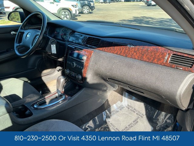 Used 2013 Chevrolet Impala LT w/ LT Sunroof Package FWD image 24