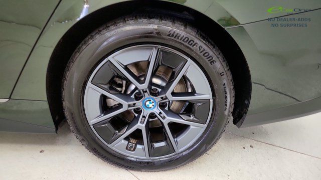 Used 2024 BMW i4 eDrive35 w/ Premium Package RWD image 80