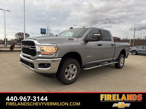 Used 2024 RAM 2500 Big Horn w/ Bed Utility Group image 1
