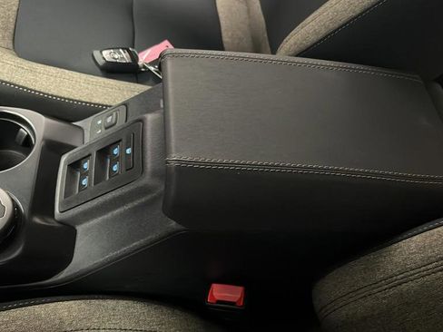 Used 2025 Ford Bronco Big Bend image 35