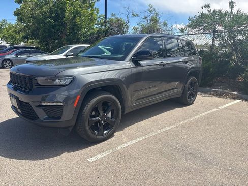 Used 2025 Jeep Grand Cherokee Limited w/ Black Appearance Package RWD image 1