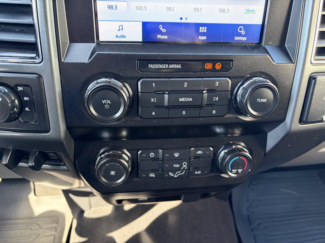 Used 2021 Ford F250 XLT w/ Snow Plow Prep Package AWD/4WD image 25