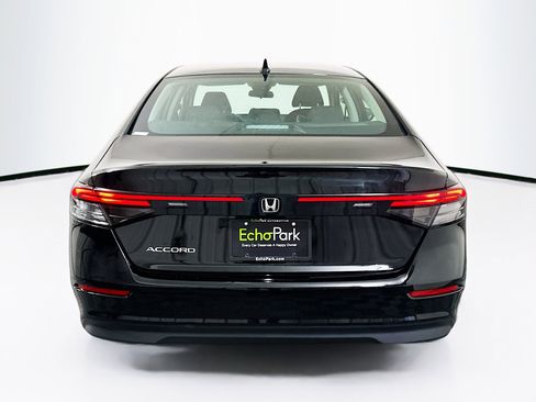Used 2025 Honda Accord SE image 7