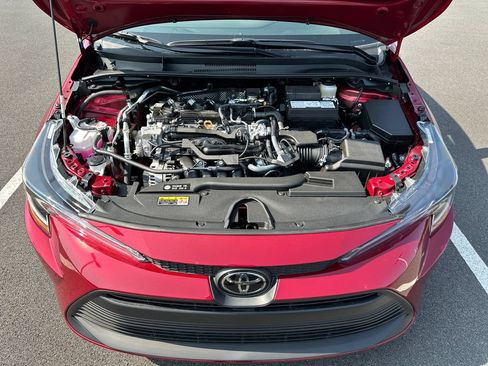 Used 2026 Toyota Corolla LE FWD image 11