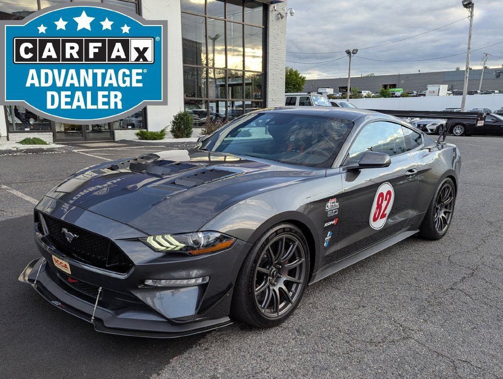 Used 2019 Ford Mustang GT Premium w/ GT Performance Package RWD image 2