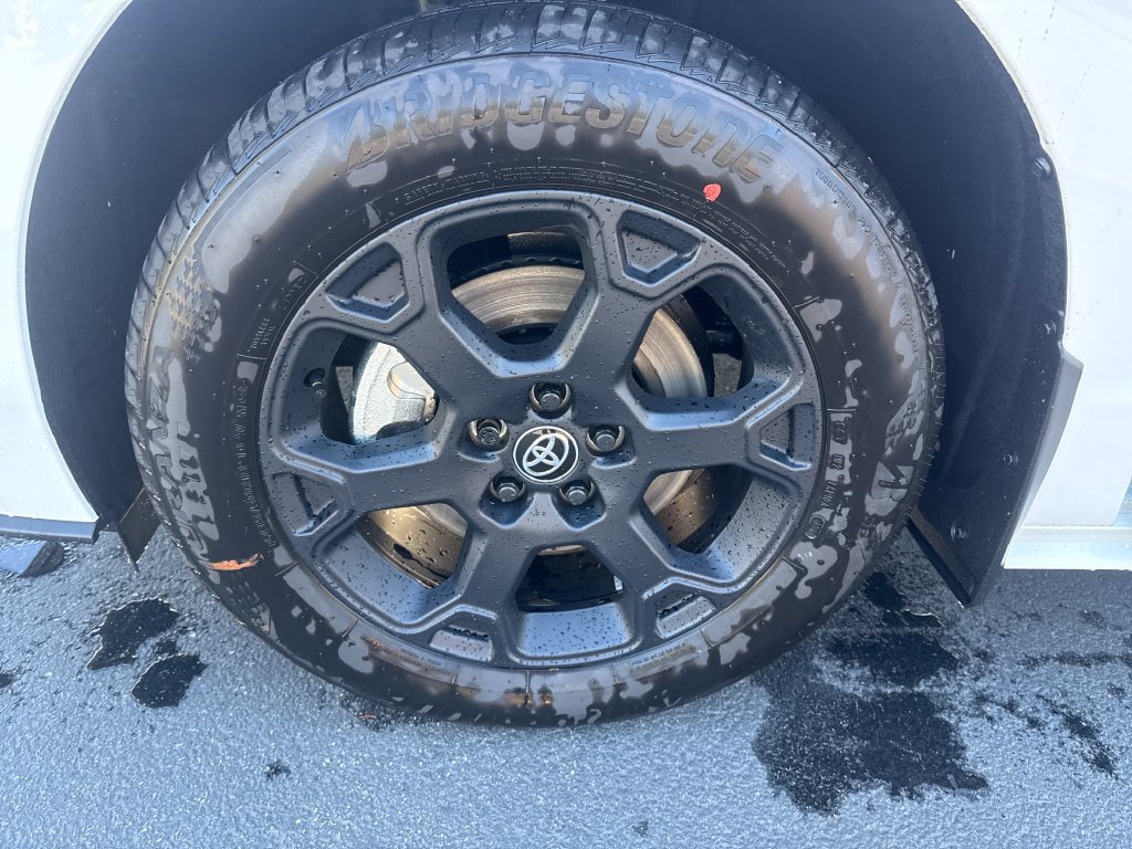 New 2026 Toyota Sienna XLE Woodland Edition AWD/4WD image 27