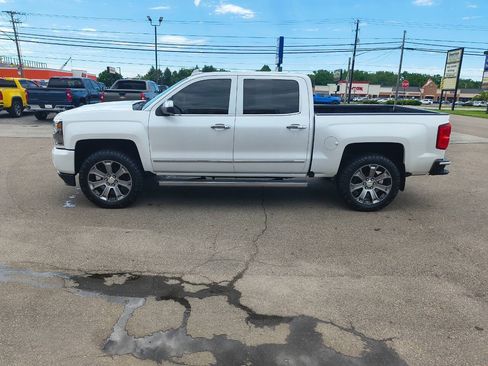Used 2018 Chevrolet Silverado 1500 High Country AWD/4WD image 29