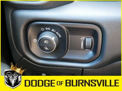 Used 2023 RAM 1500 Big Horn AWD/4WD image 24