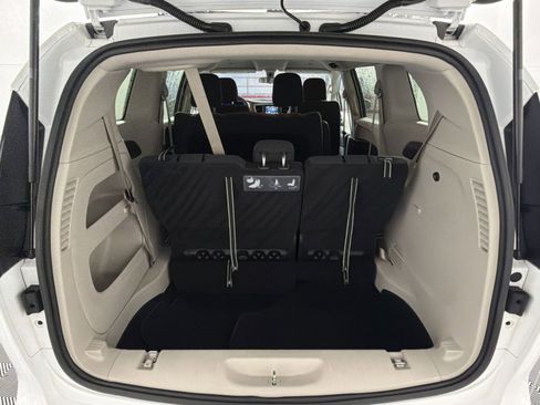 Used 2019 Chrysler Pacifica L image 23